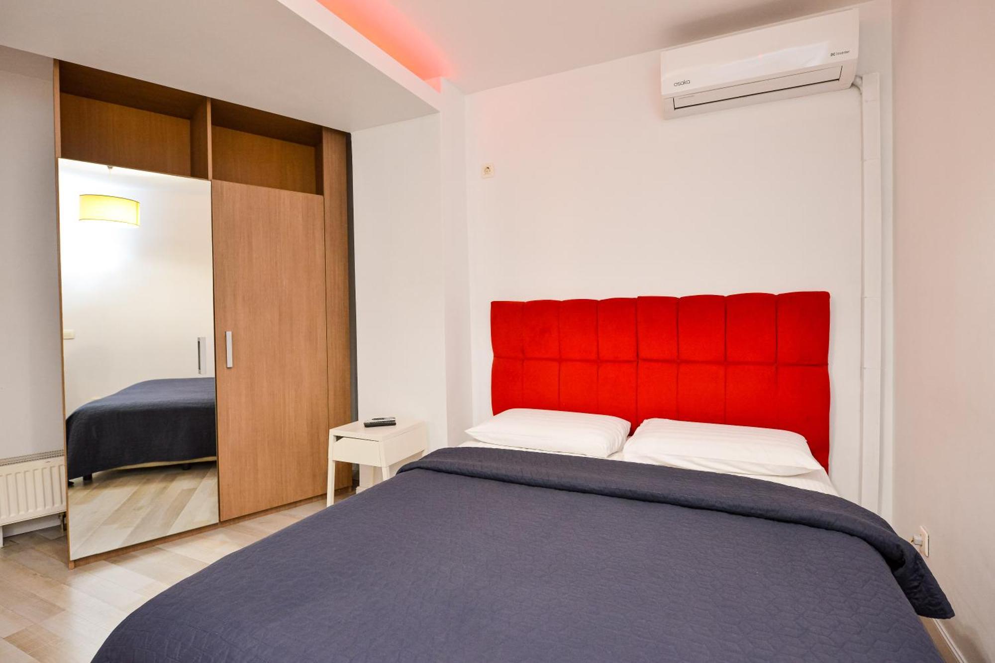 Ideal Accommodation Old Town บูคาเรสต์ ภายนอก รูปภาพ